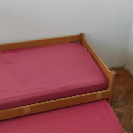 Piastowska 100 Apartment *